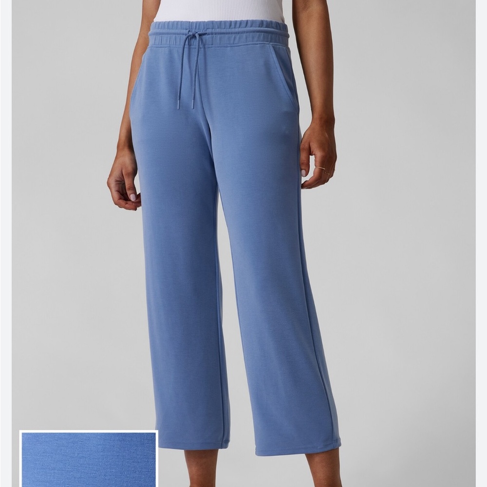 Athleta seasons wide leg blue pants L
